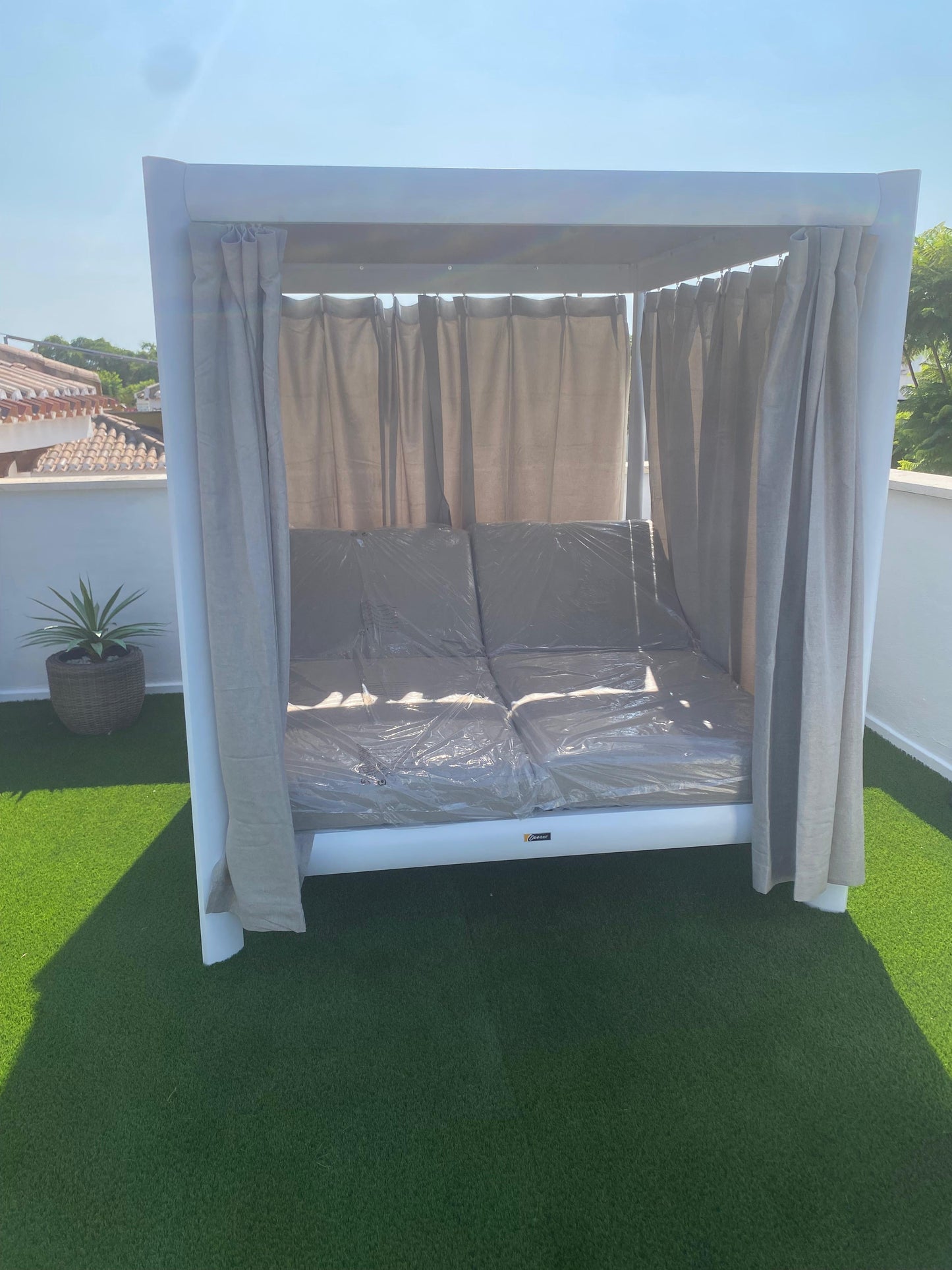 Monaco Daybed