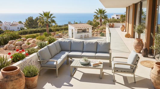 Outdoor Sofa Sets: How to Choose the Perfect Garden Lounge for Your Spanish Home
