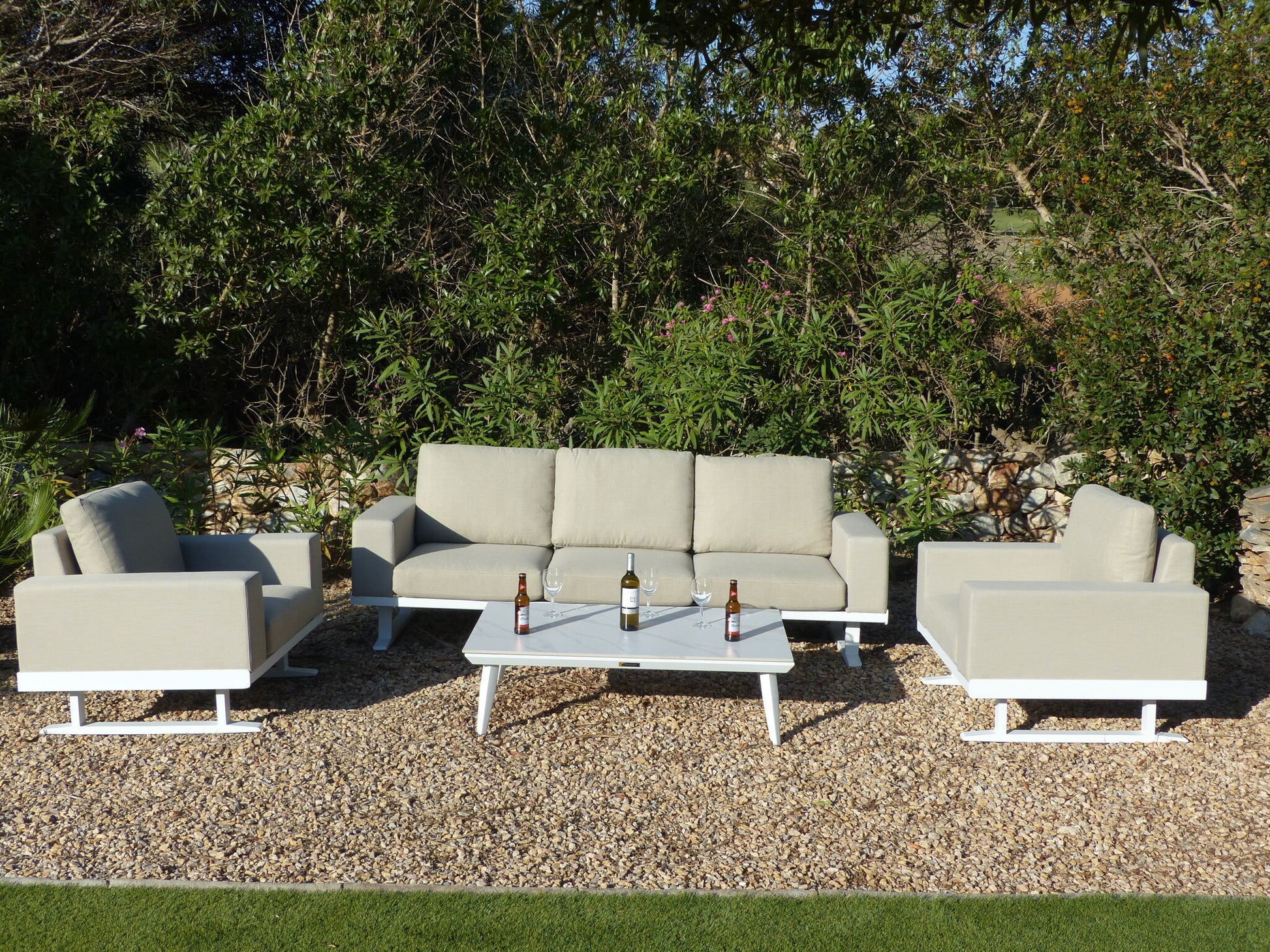 Outdoor Settee