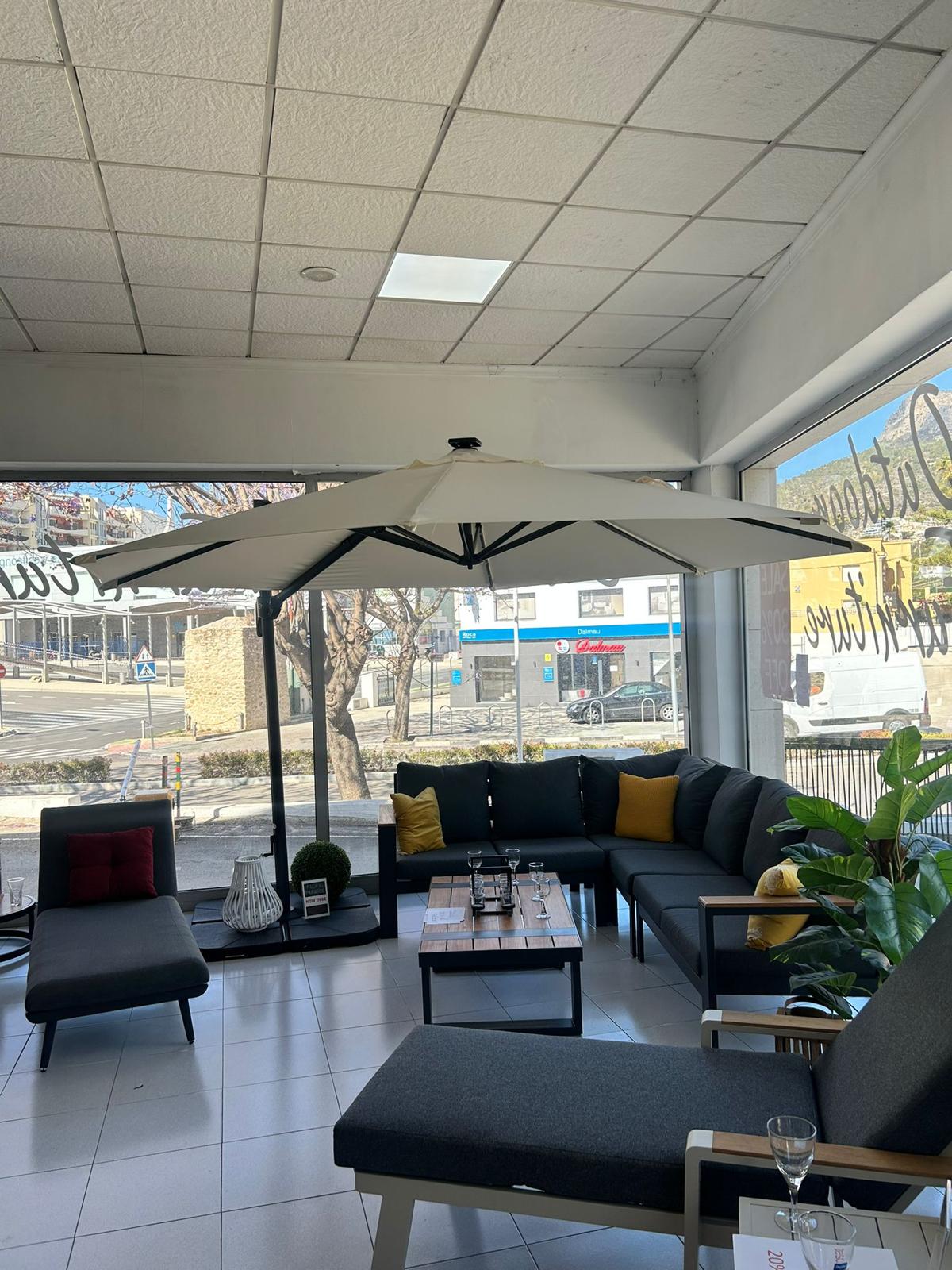 Pacific 360° Parasol - Black